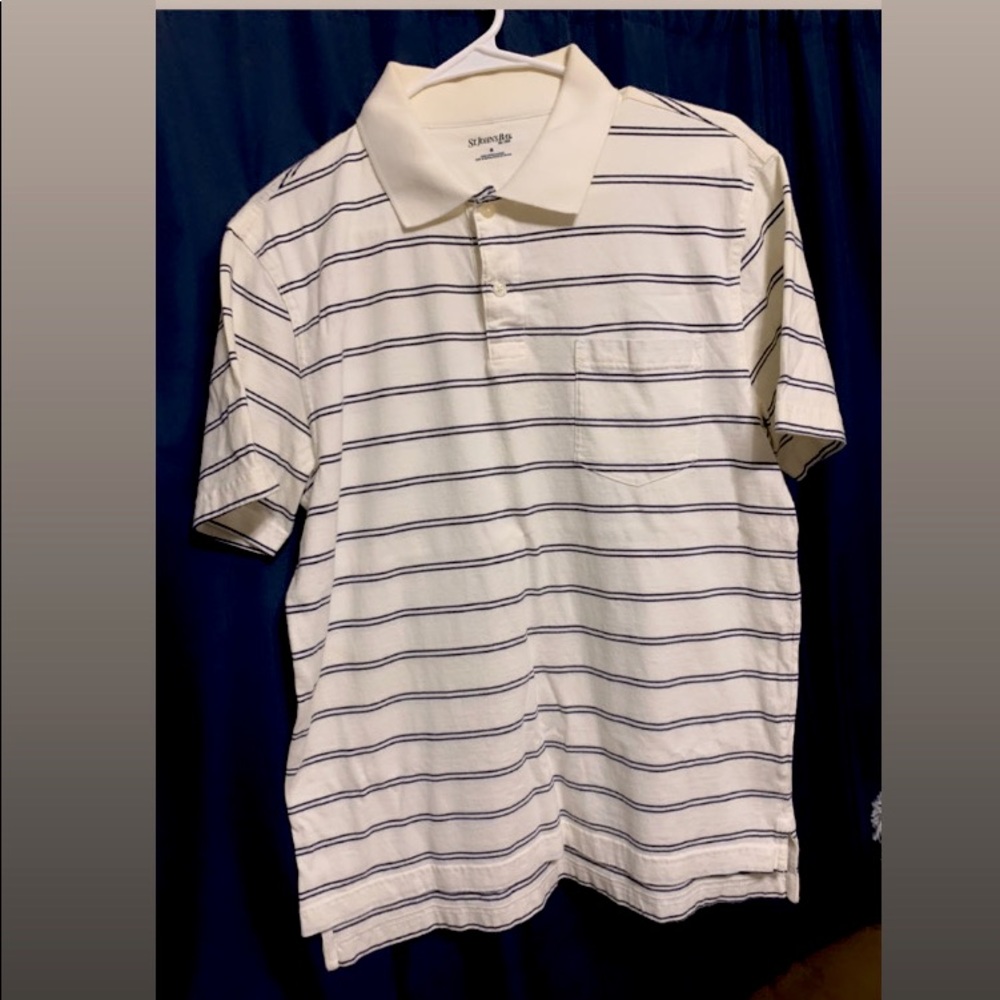 Men’s polo shirt.